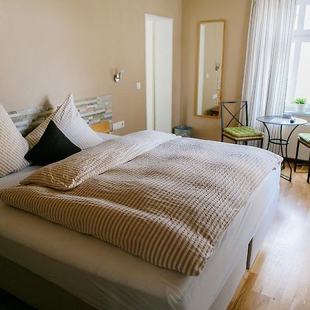 לאוטזנהאוזן Landhotel Airport-Inn מראה חיצוני תמונה